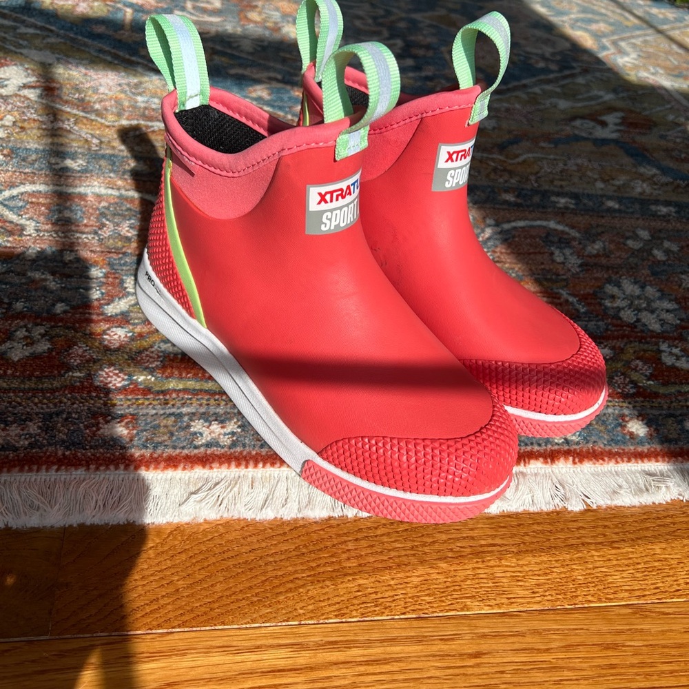 XTRATUF WOMEN'S 6 IN ANKLE DECK BOOT SPORT New